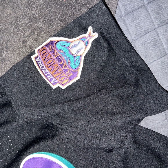 Arizona Diamondbacks Jersey - Picture 3 of 5